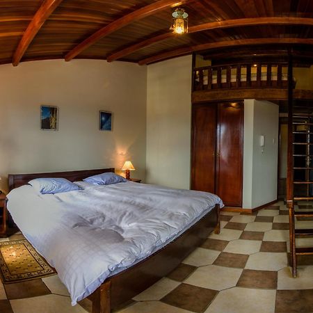 Hotel Santa Cruz Уарас Экстерьер фото