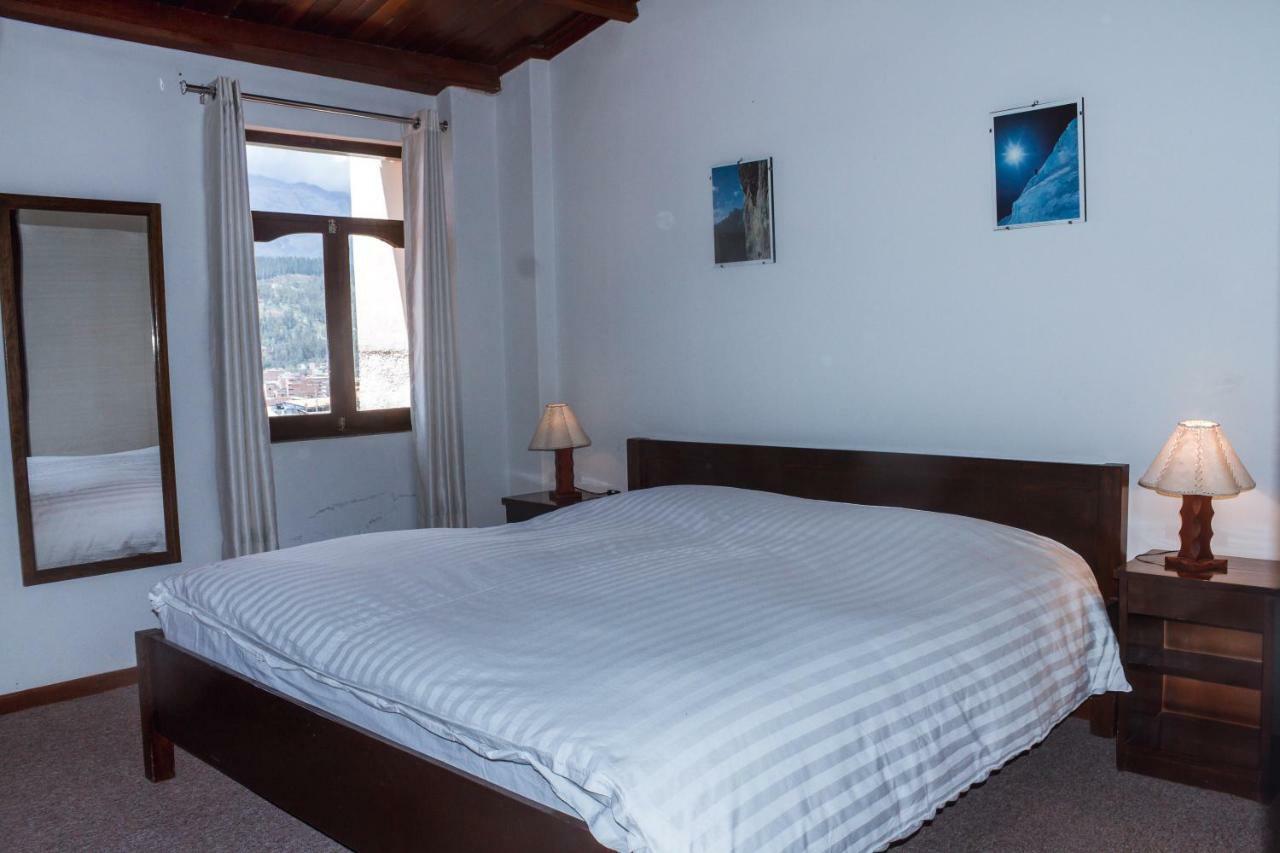 Hotel Santa Cruz Уарас Экстерьер фото