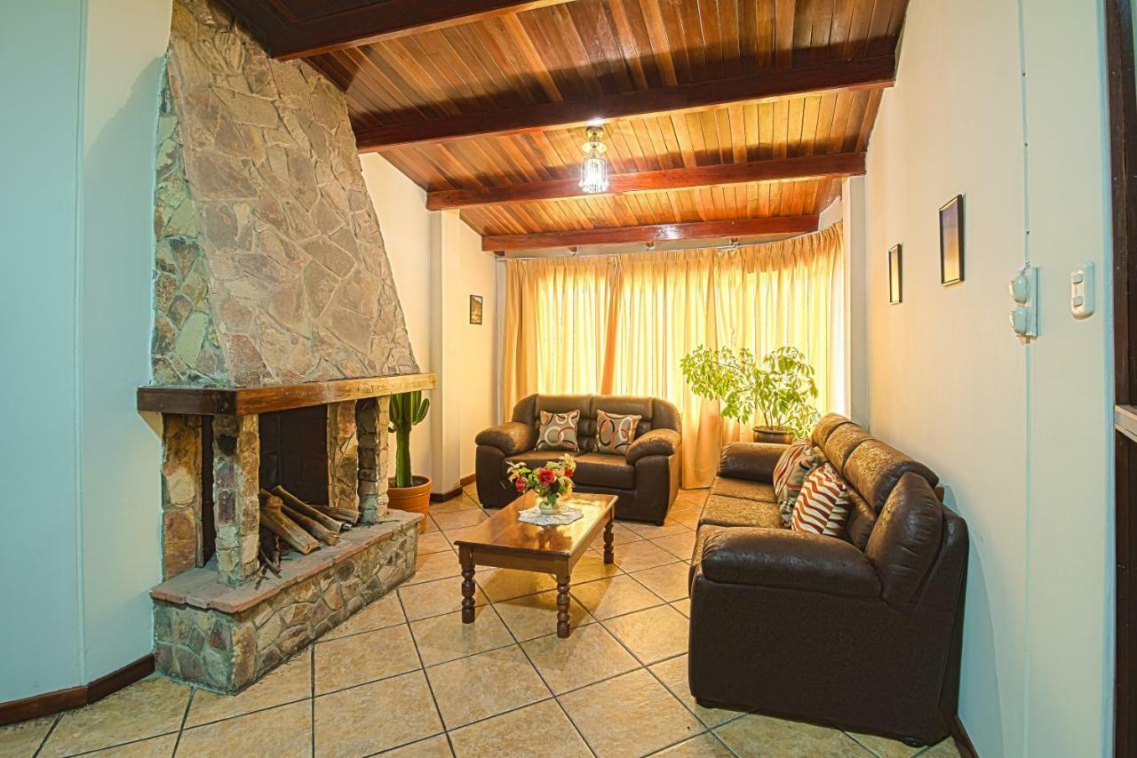 Hotel Santa Cruz Уарас Экстерьер фото